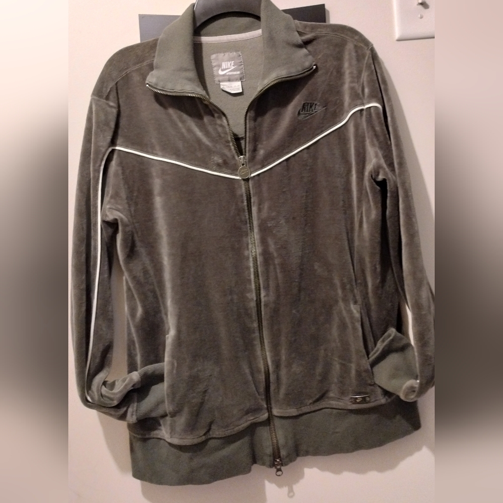 Nike Sportswear Vintage Velour Jacket - Picture 2 of 15
